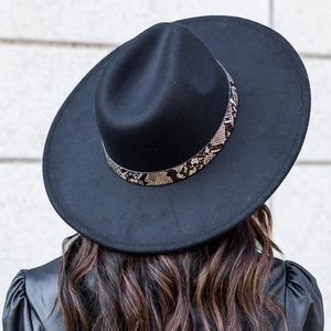 Wide brim women’s fedora hat- black with a snake band
